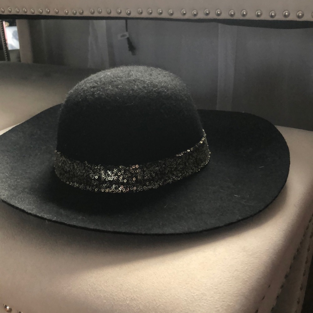 BEBE hat